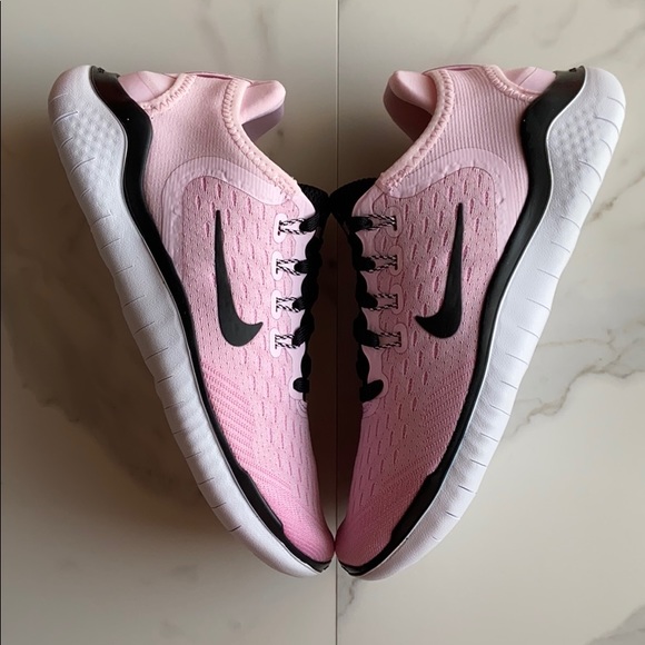 pink nike free rn